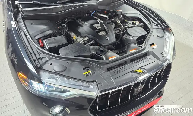 Maserati Levante 2021 3.0 АКПП, миниатюра 6 Maserati Levante 2021 3.0 АКПП, миниатюра 6