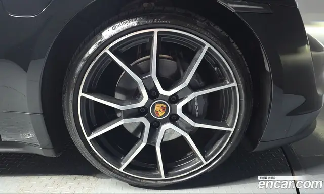 Porsche Taycan 2023 0.1 АКПП, миниатюра 7 Porsche Taycan 2023 0.1 АКПП, миниатюра 7