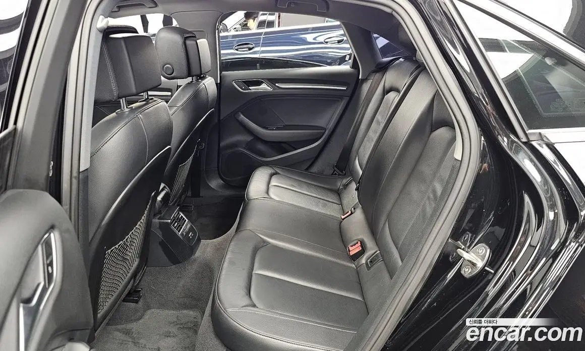 Audi A3 2018 2.0 АКПП, фото 16