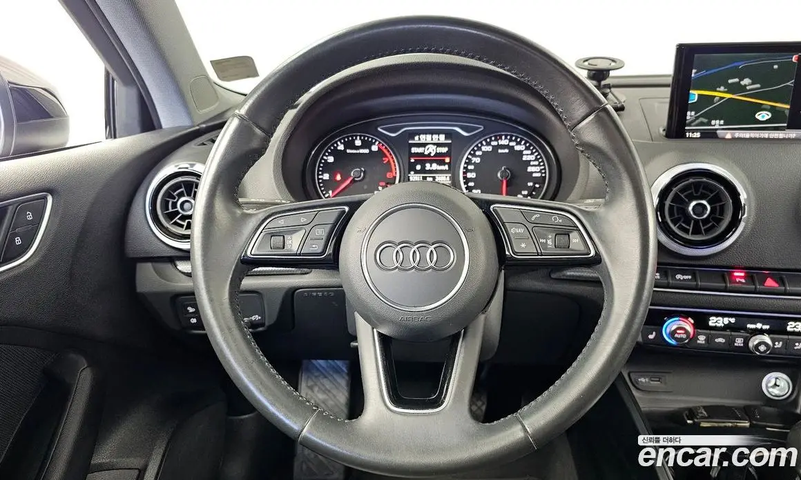 Audi A3 2018 2.0 АКПП, фото 19