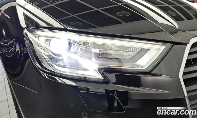 Audi A3 2018 2.0 АКПП, миниатюра 8