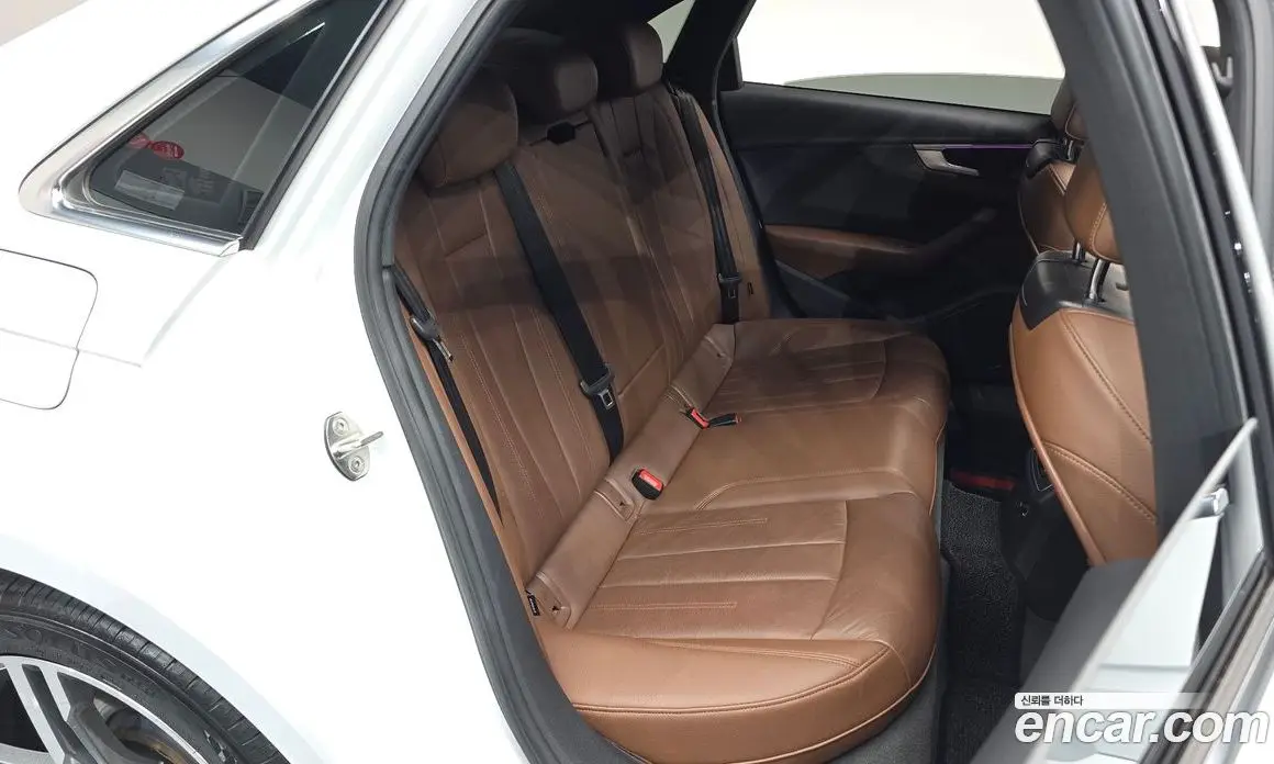 Audi A4 2019 2.0 АКПП, фото 17