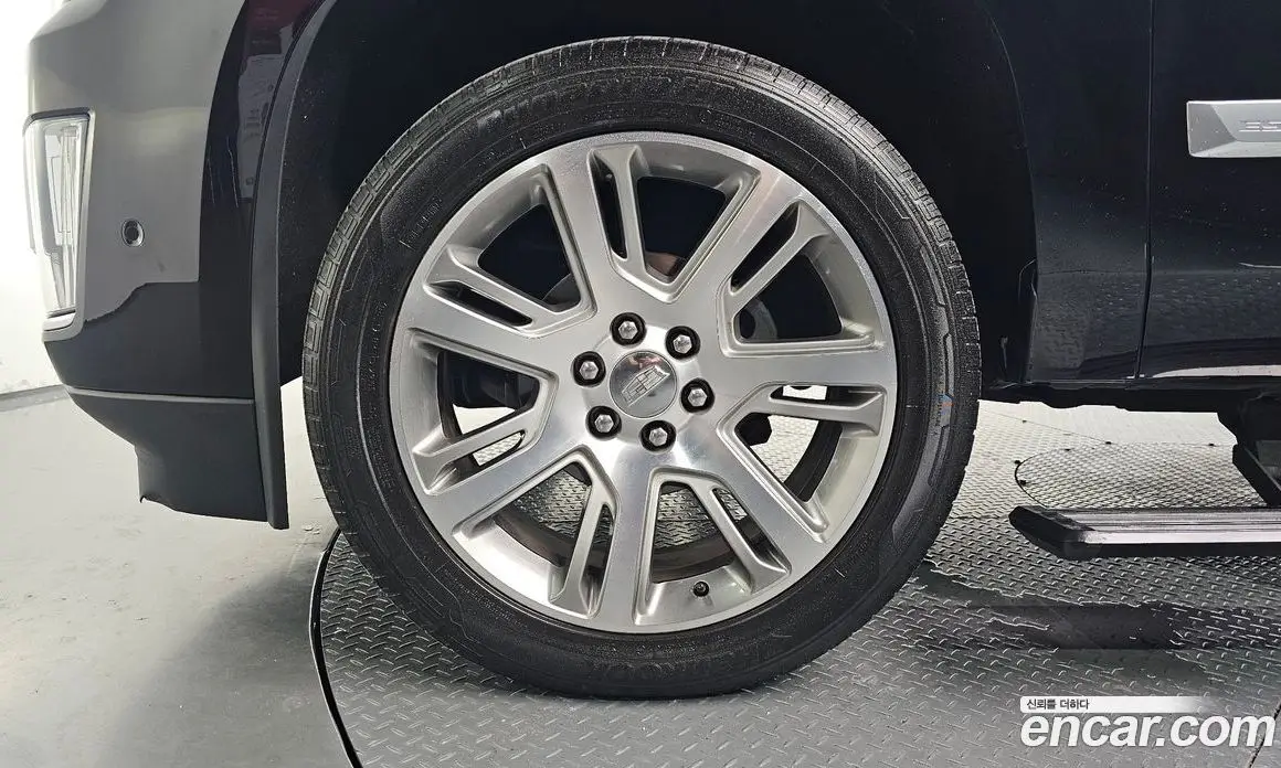 Cadillac Escalade 2019 6.2 АКПП, фото 5