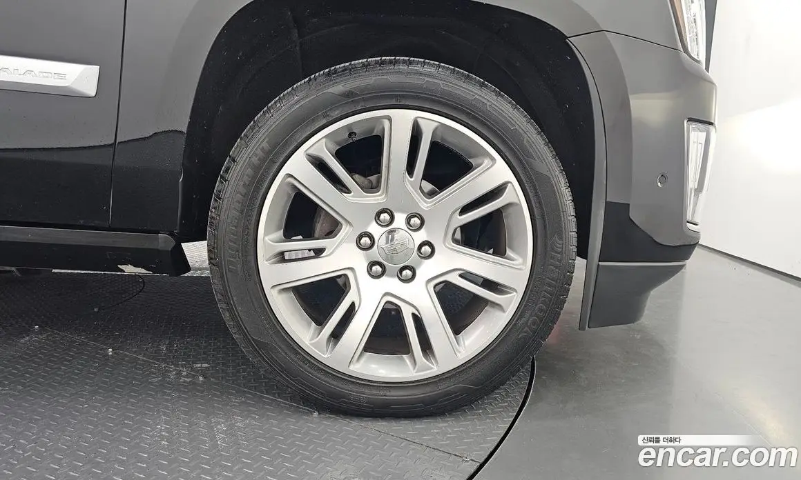 Cadillac Escalade 2019 6.2 АКПП, фото 7