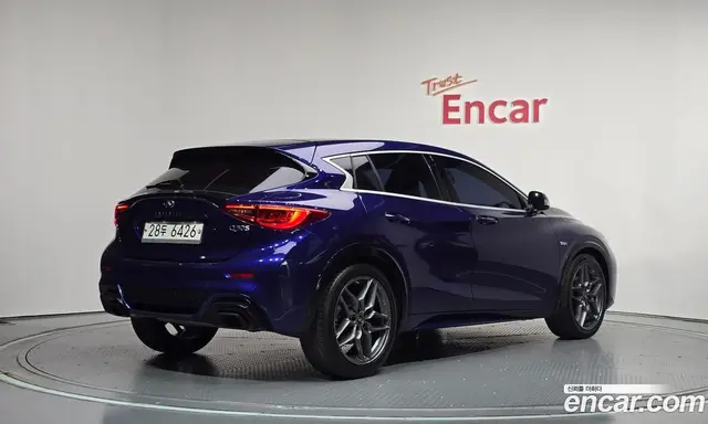 Infiniti Q30 2017 2.0 АКПП, миниатюра 2