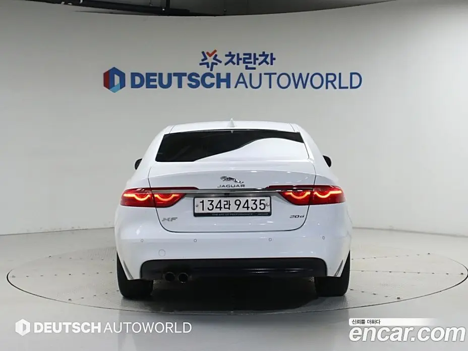 Jaguar XF 2019 2.0 АКПП, фото 4