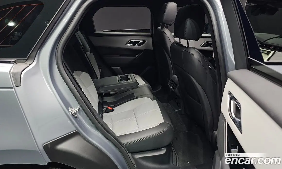 Land Rover Range Rover Velar 2025 2.0 АКПП, фото 16