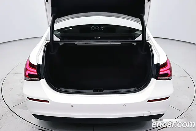 Mercedes-Benz A-Class 2020 2.0 АКПП, миниатюра 12