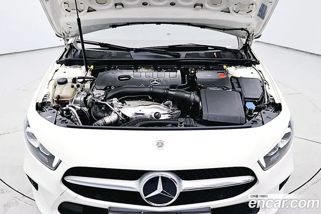 Mercedes-Benz A-Class 2020 2.0 АКПП, фото 6