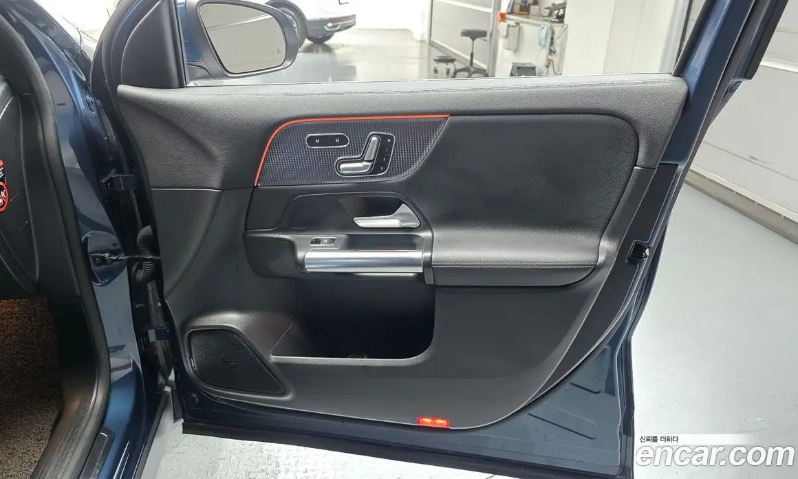 Mercedes-Benz EQA 2021 0.2 АКПП, фото 15