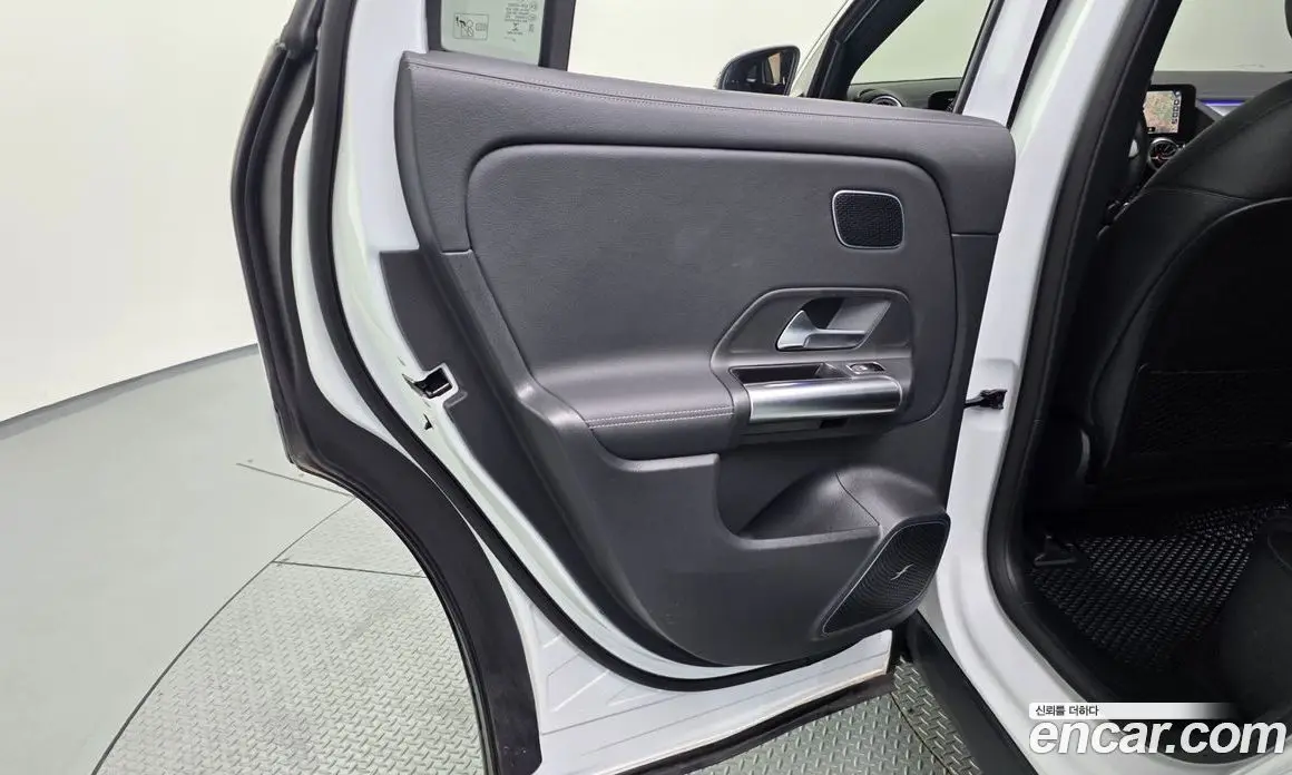 Mercedes-Benz EQA 2023 0.2 АКПП, фото 15 Mercedes-Benz EQA 2023 0.2 АКПП, фото 15