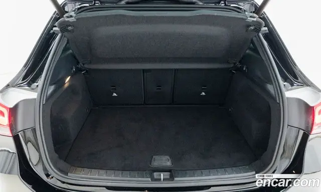 Mercedes-Benz GLA-Class 2020 2.0 АКПП, миниатюра 11