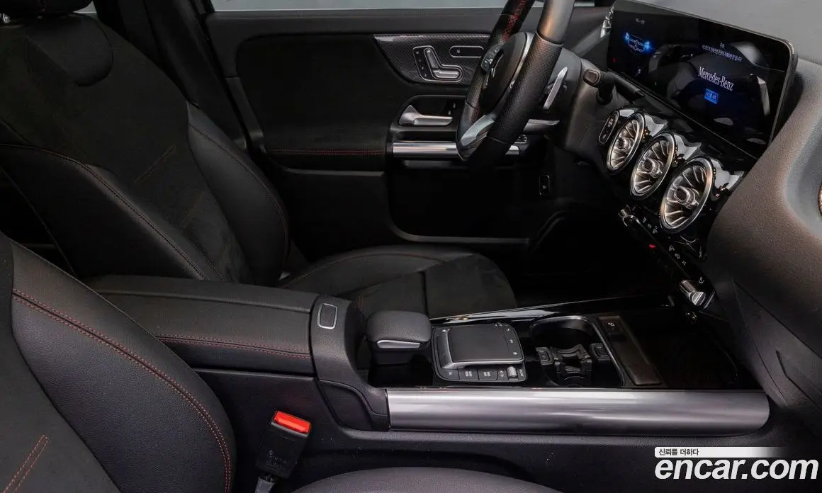 Mercedes-Benz GLA-Class 2020 2.0 АКПП, фото 9
