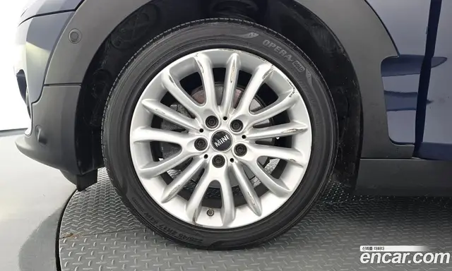 Mini Clubman 2017 2.0 АКПП, миниатюра 5 Mini Clubman 2017 2.0 АКПП, миниатюра 5