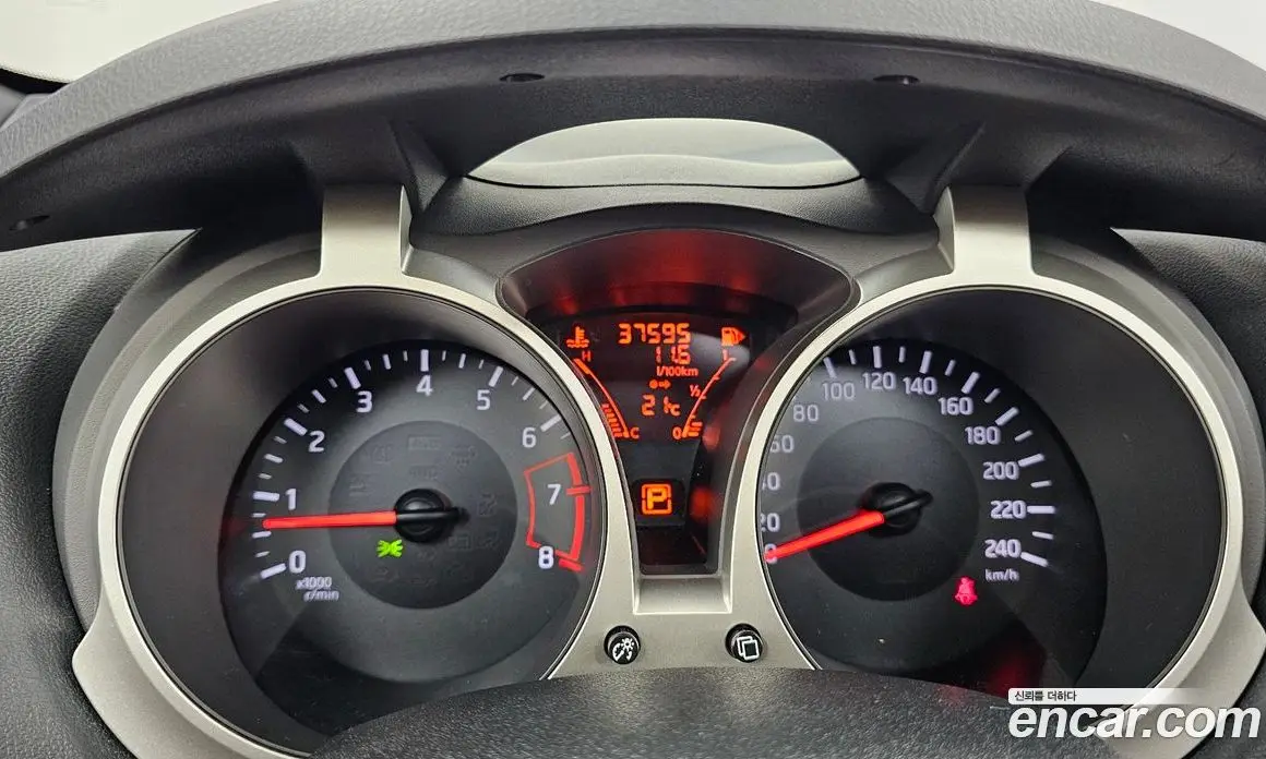 Nissan Juke 2015 1.6 АКПП, фото 8
