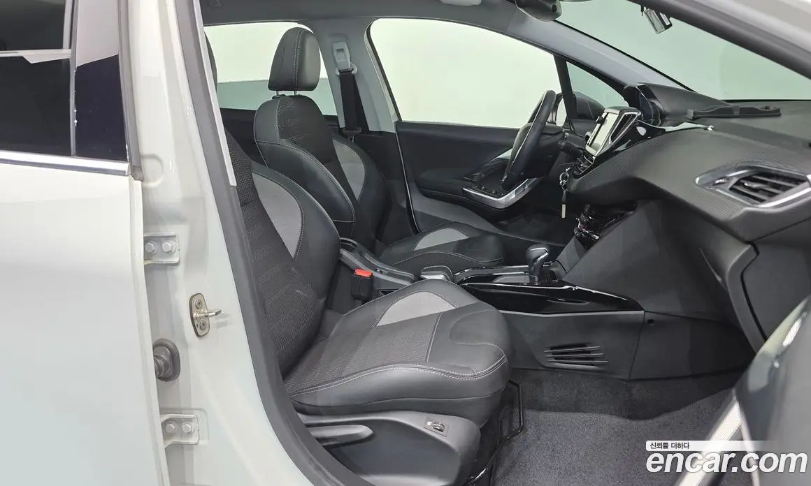 Peugeot 2008 2019 1.5 АКПП, фото 11