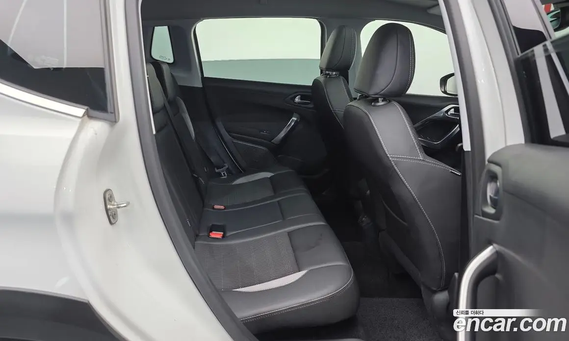 Peugeot 2008 2019 1.5 АКПП, фото 12