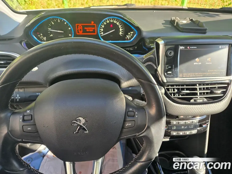 Peugeot 2008 2019 1.5 АКПП, фото 13