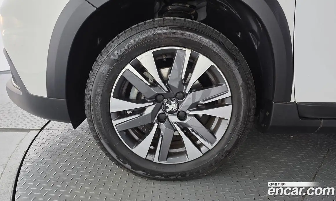 Peugeot 2008 2019 1.5 АКПП, фото 5