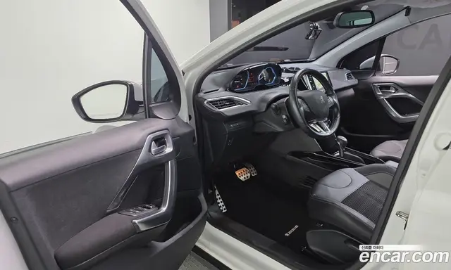 Peugeot 2008 2019 1.5 АКПП, миниатюра 10