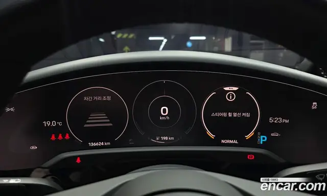 Porsche Taycan 2021 0.1 АКПП, миниатюра 11