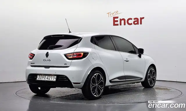 Renault (Samsung) Clio 2018 1.5 АКПП, миниатюра 2