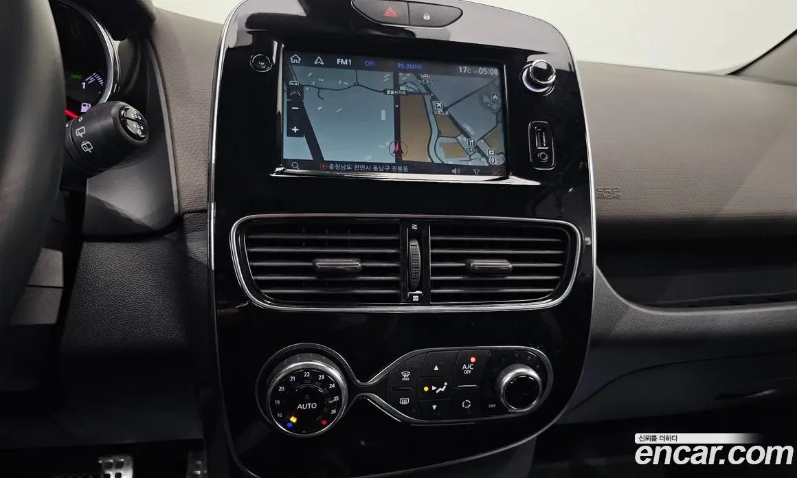 Renault (Samsung) Clio 2018 1.5 АКПП, фото 16