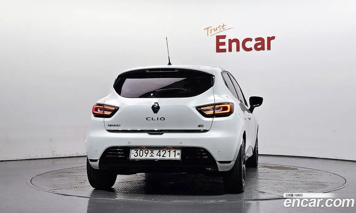 Renault (Samsung) Clio 2018 1.5 АКПП, фото 4