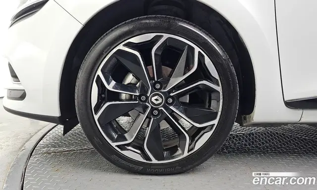 Renault (Samsung) Clio 2018 1.5 АКПП, миниатюра 5