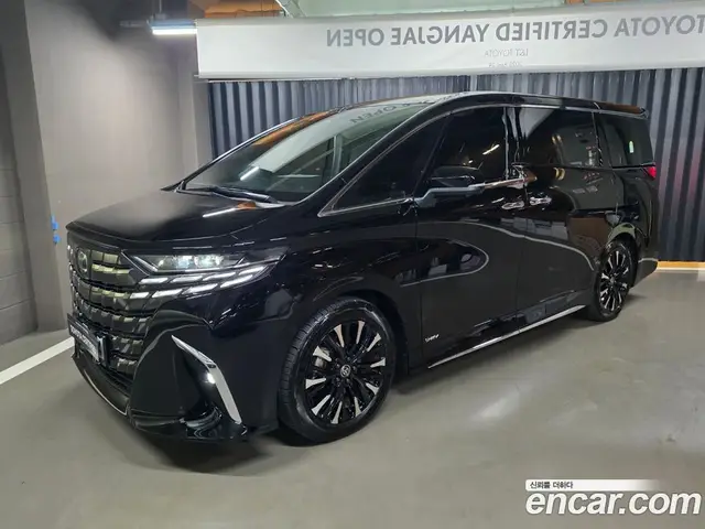 Toyota Alphard, 2025, 4 410 км