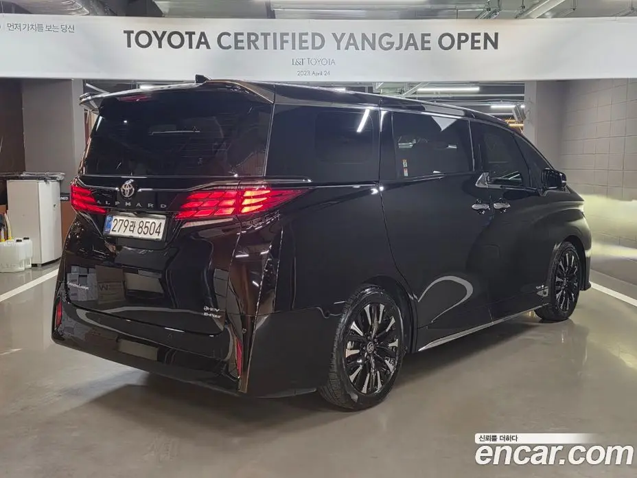 Toyota Alphard 2025 2.5 АКПП, фото 3 Toyota Alphard 2025 2.5 АКПП, фото 3