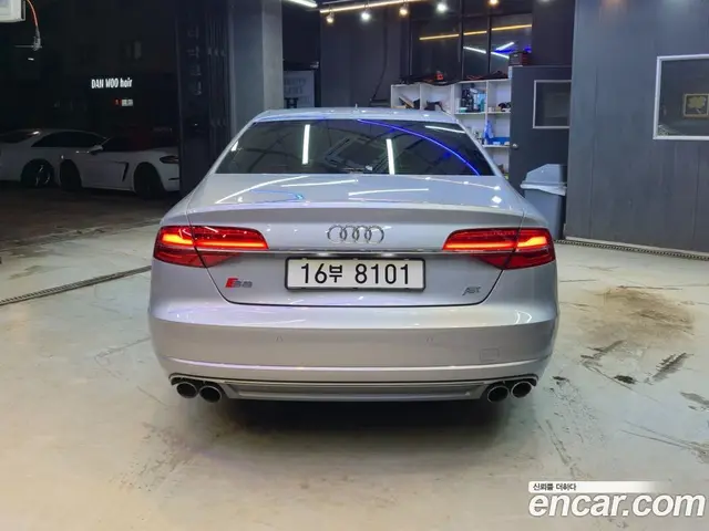 Audi S8 2014 4.0 АКПП, миниатюра 2