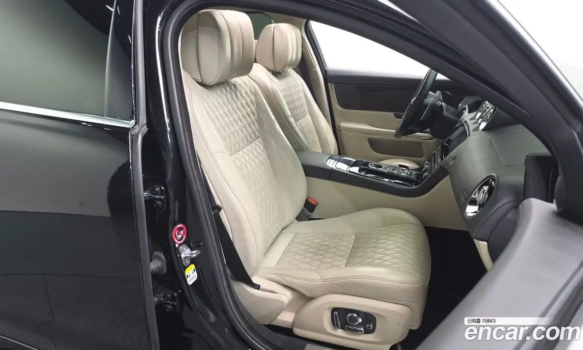 Jaguar XJ 2019 3.0 АКПП, фото 12