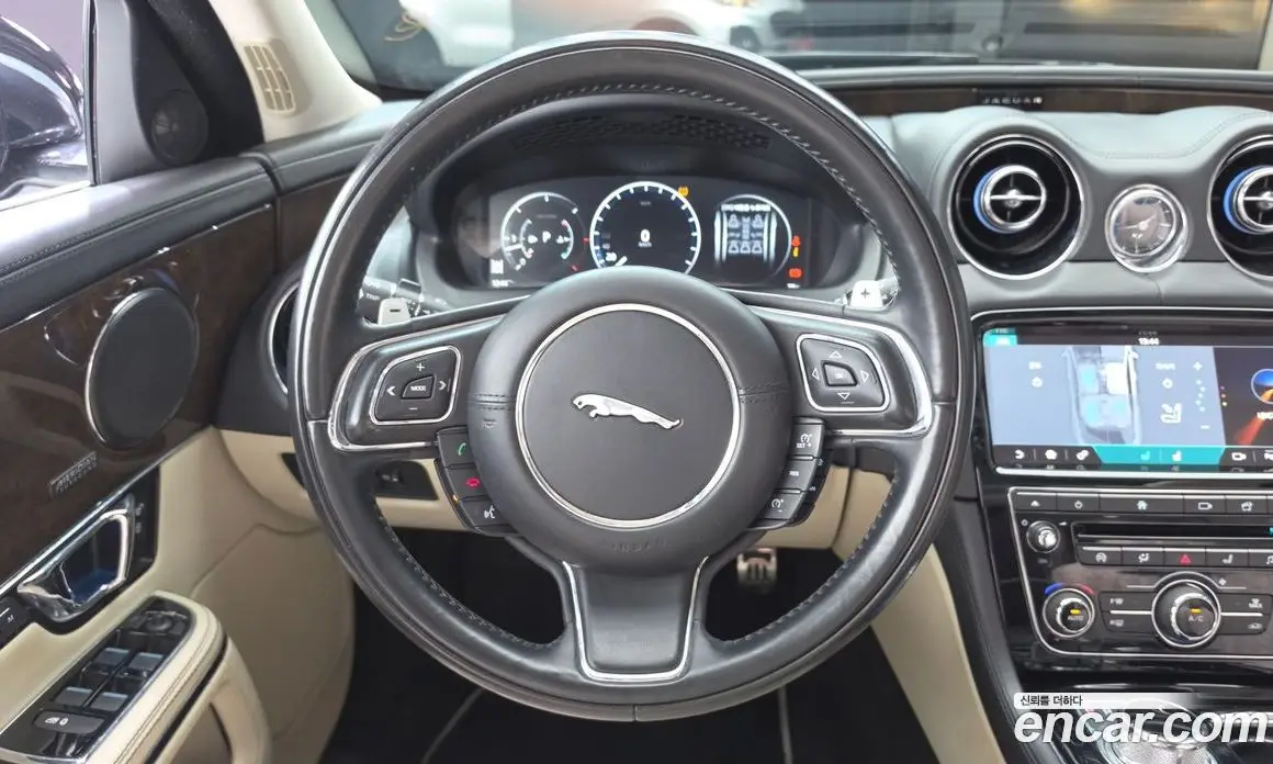 Jaguar XJ 2019 3.0 АКПП, фото 13
