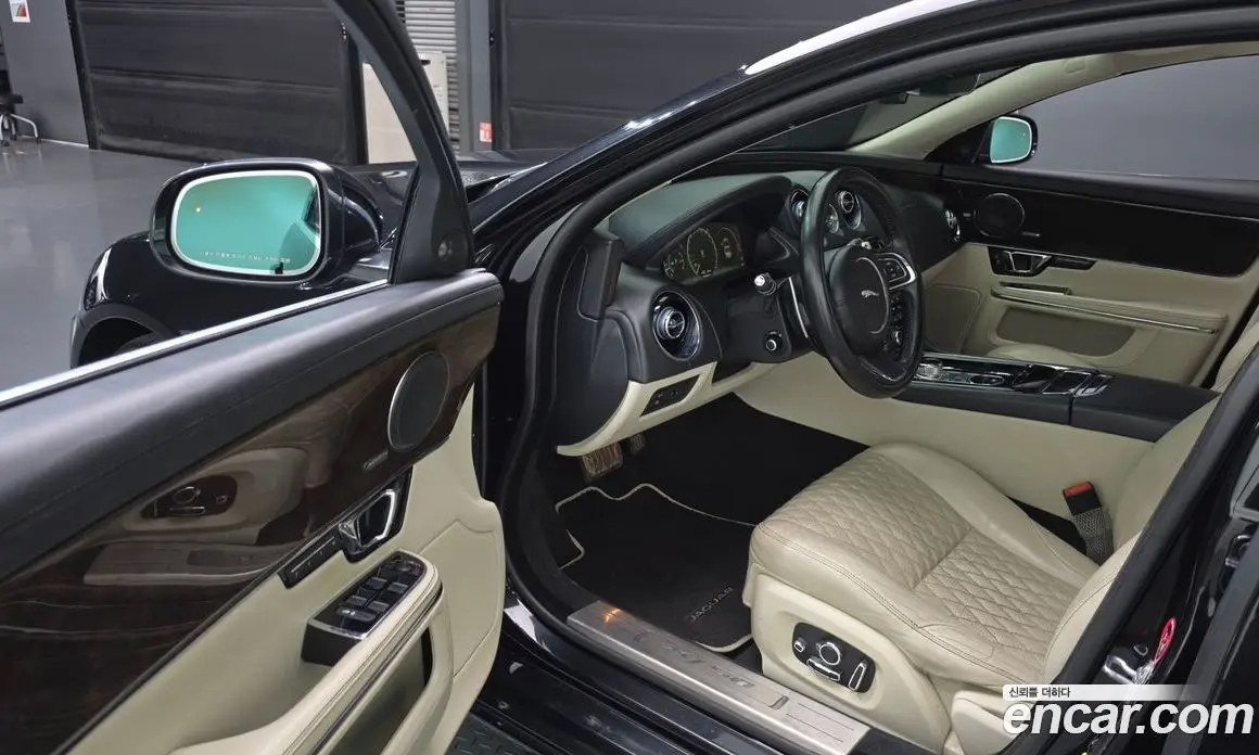 Jaguar XJ 2019 3.0 АКПП, фото 10