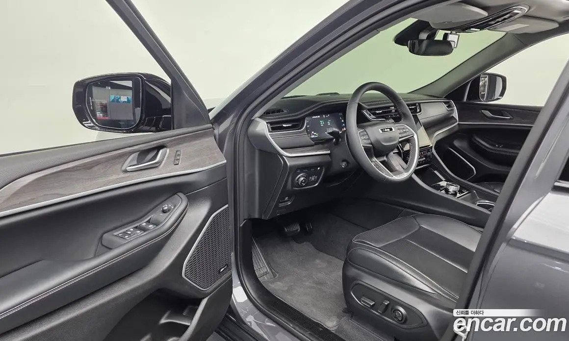 Jeep Cherokee 2023 2.0 АКПП, фото 12