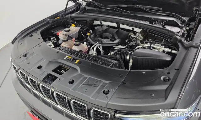 Jeep Cherokee 2023 2.0 АКПП, миниатюра 5