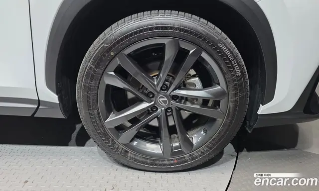Lexus NX 2026 2.5 АКПП, миниатюра 7