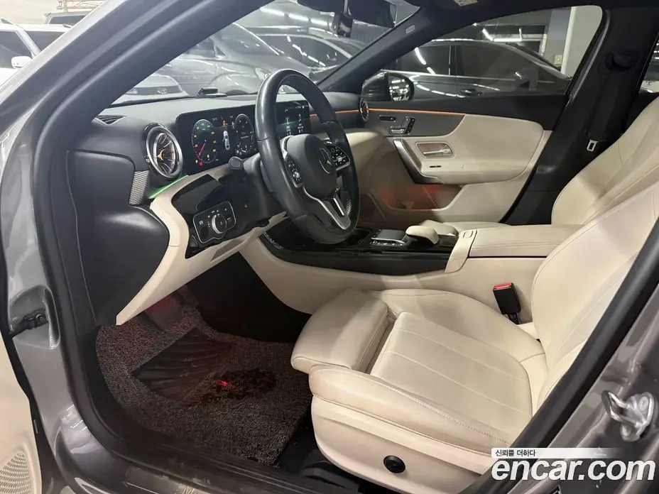 Mercedes-Benz A-Class 2022 2.0 АКПП, фото 9