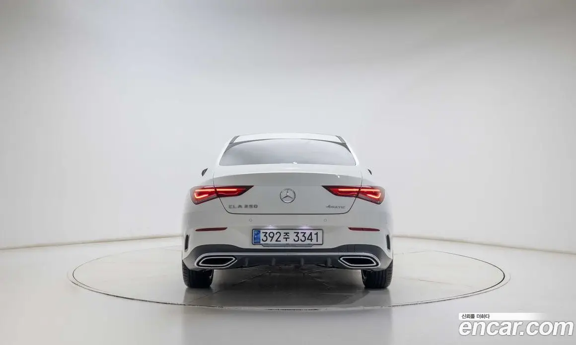 Mercedes-Benz CLA-Class 2023 2.0 АКПП, фото 4