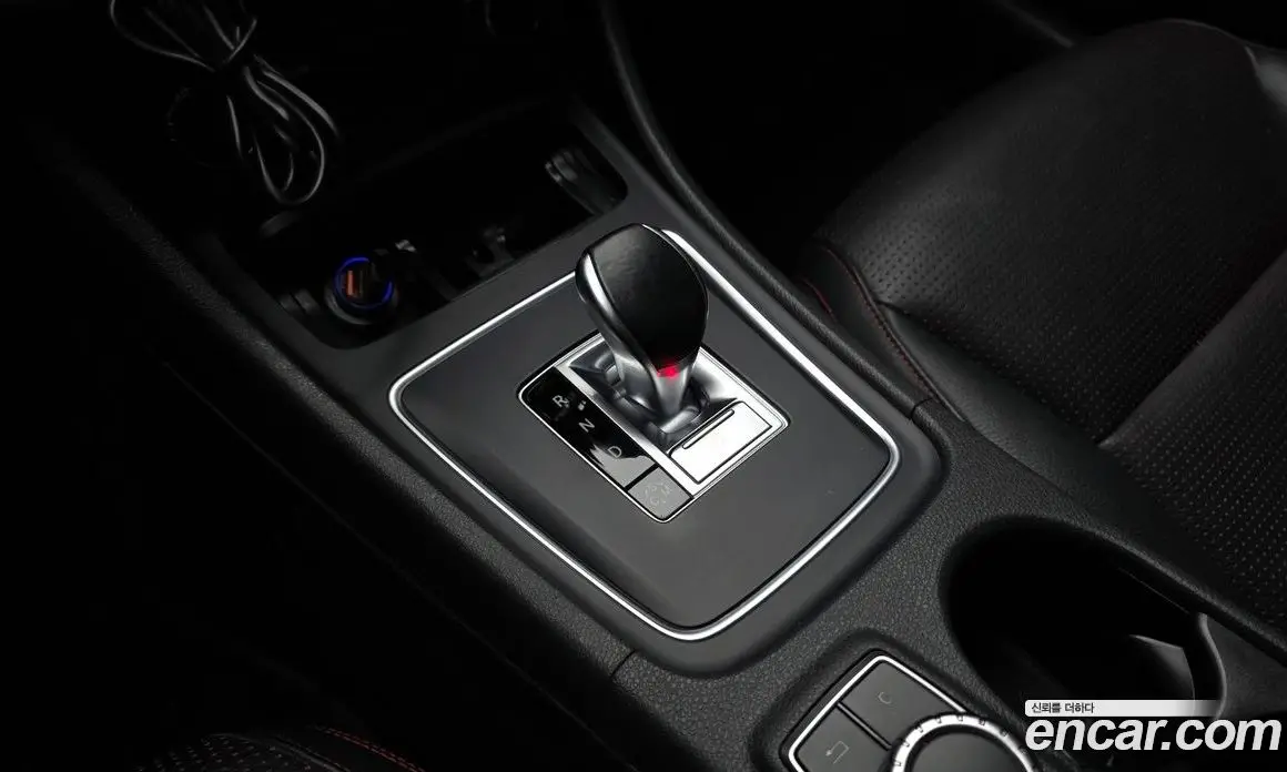 Mercedes-Benz GLA-Class 2015 2.0 АКПП, фото 11