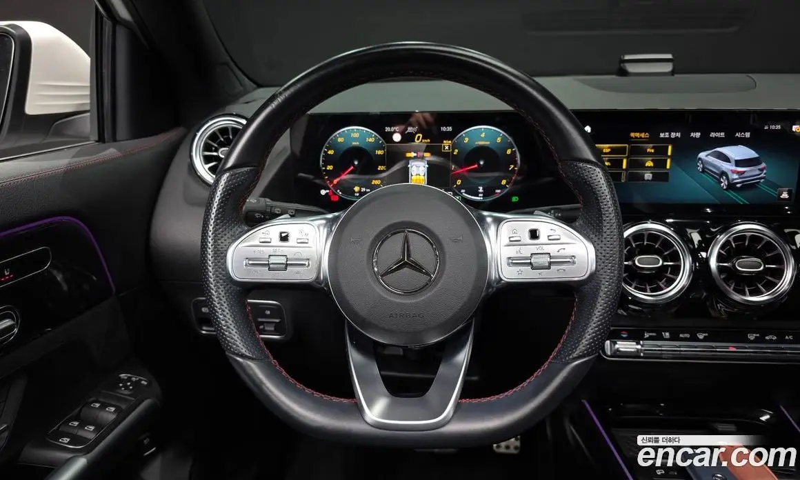 Mercedes-Benz GLA-Class 2023 2.0 АКПП, фото 13