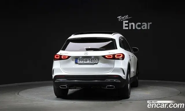 Mercedes-Benz GLA-Class 2023 2.0 АКПП, миниатюра 4