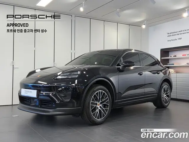 Porsche Macan, 2026, 2 612 км