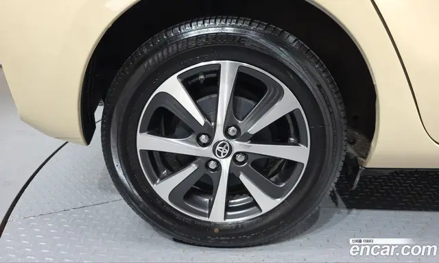 Toyota Prius 2018 1.5 АКПП, миниатюра 5