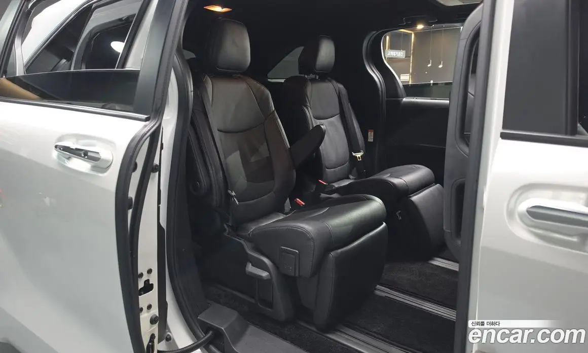 Toyota Sienna 2026 2.5 АКПП, фото 12