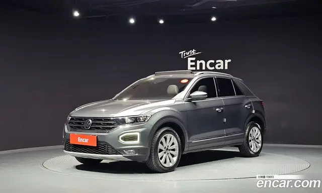 Volkswagen T-Roc, 2021, 66 104 км