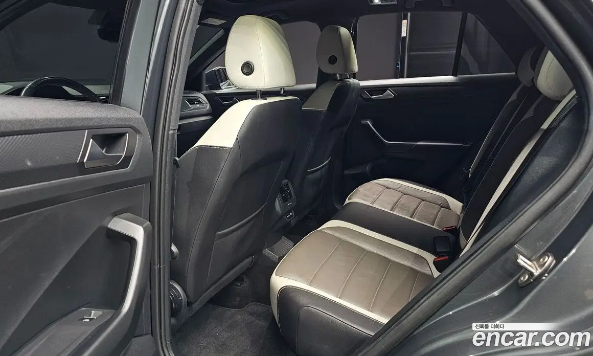 Volkswagen T-Roc 2021 2.0 АКПП, фото 17