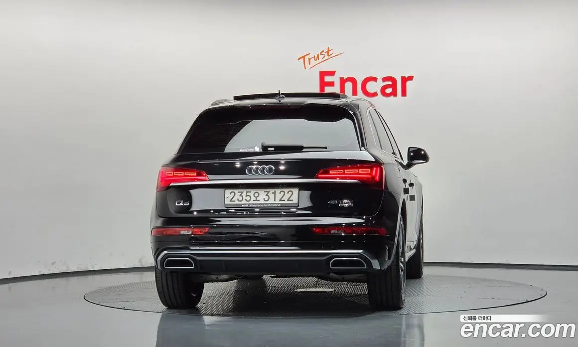 Audi Q5 2023 2.0 АКПП, фото 4