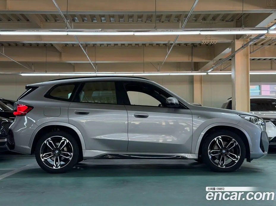 BMW X1 2023 2.0 АКПП, фото 5